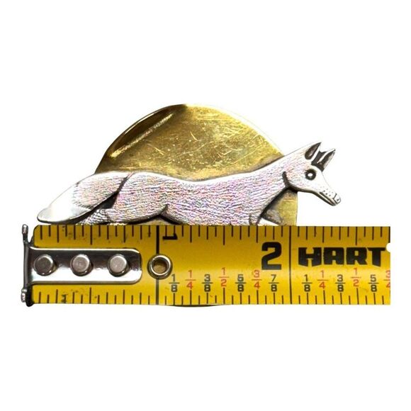 Vintage Navajo RARE Clarence and Russell Lee Sterling Silver Running Fox Brooch - Picture 5 of 7